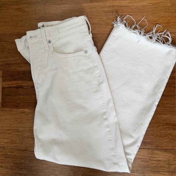 Madewell The Perfect Vintage Wide-Leg Crop Jean in Vintage Canvas Cream - Picture 6 of 12